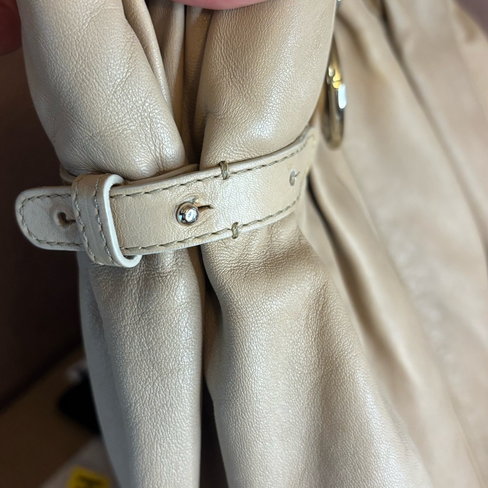 Celine Vintage Bag Tan Leather Shoulder Bag - Picture 8 of 11
